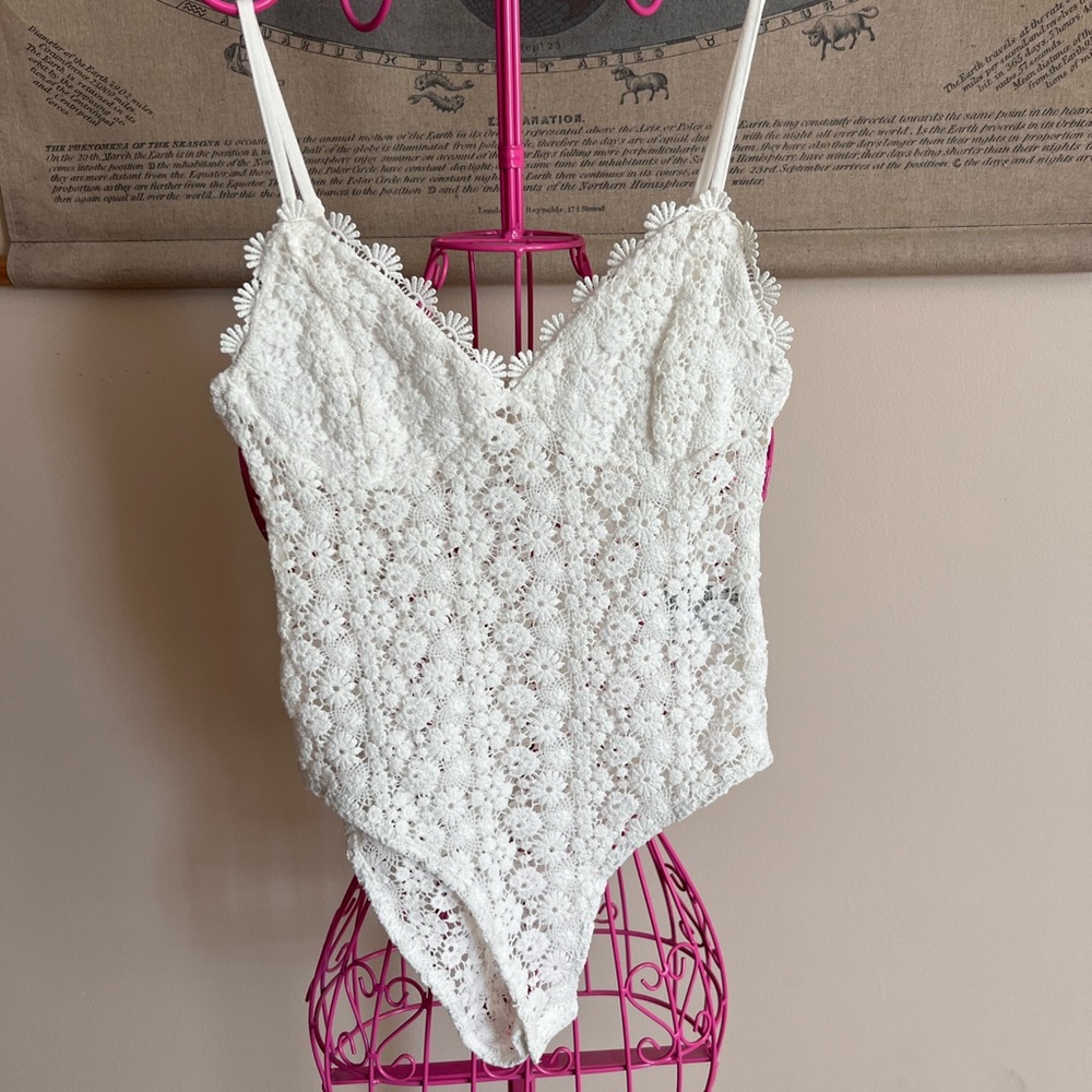 H&M- Lace Daisy Bodysuit